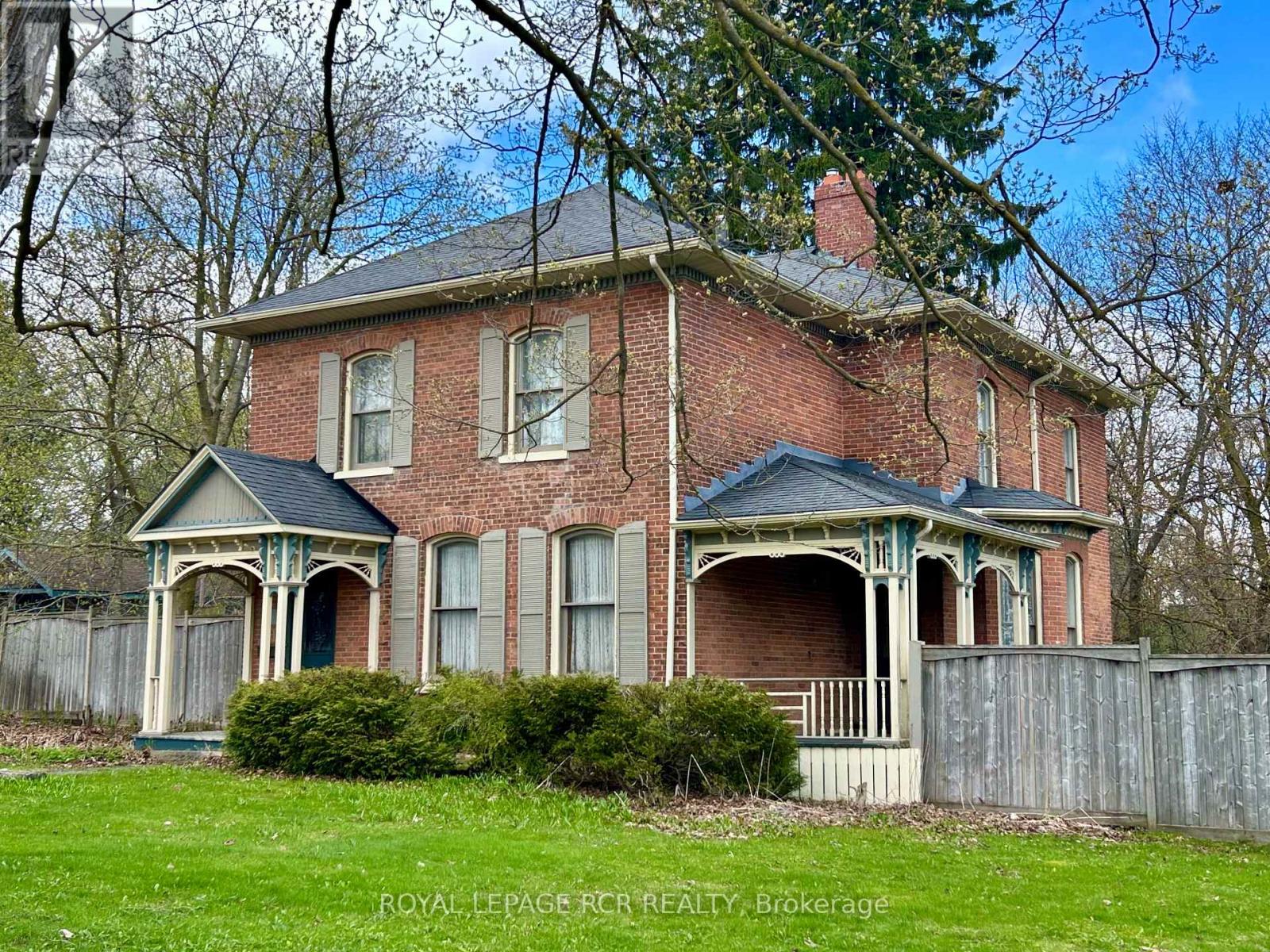 Detached at 11 THIRD AVENUE, Orangeville