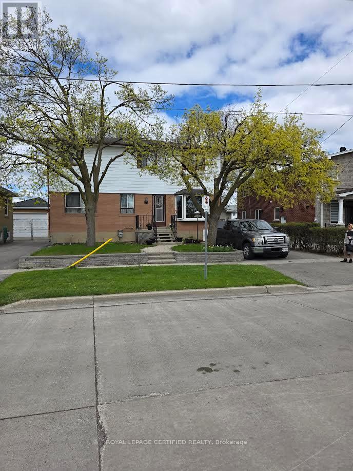 Detached at 32 SUNSET BOULEVARD, Brampton (Brampton West)
