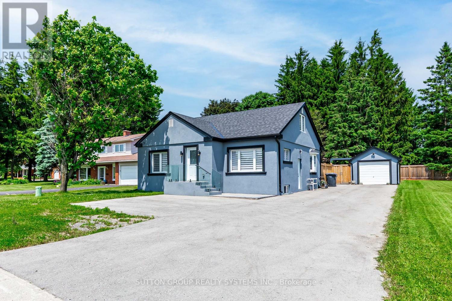 Detached at 18493 HURONTARIO STREET, Caledon (Caledon Village)