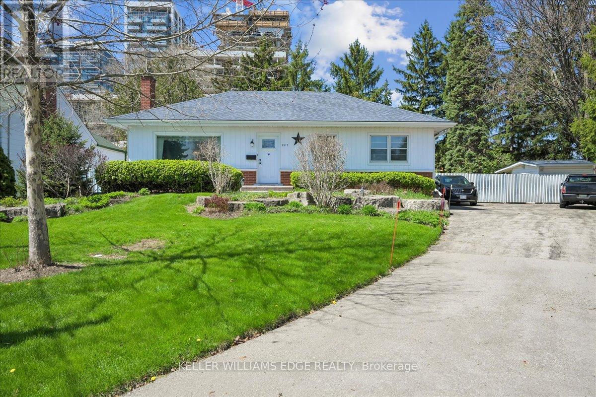 Detached at 2117 EDINBURGH DRIVE, Burlington