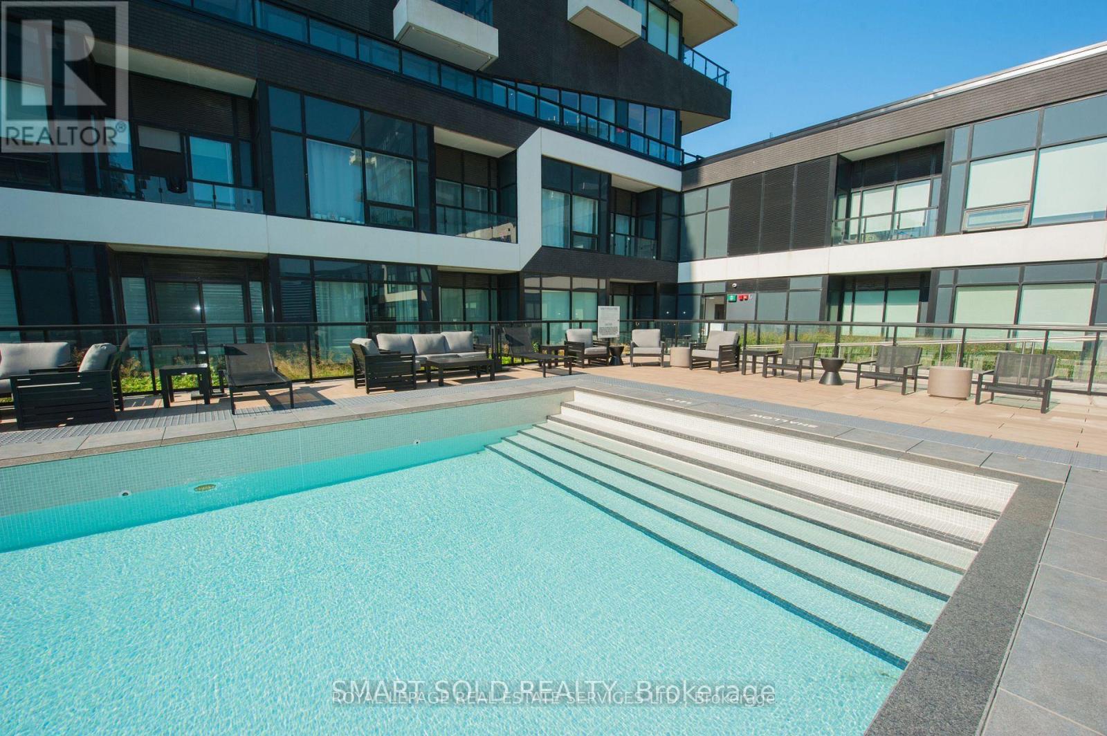 Apartment at 1126 - 2485 TAUNTON ROAD, Oakville (RO River Oaks)