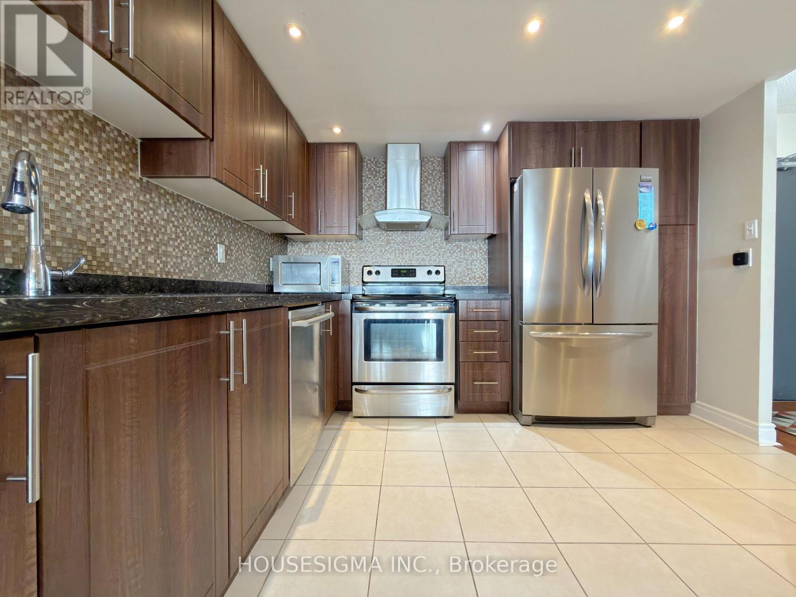 Apartment at 1103 - 8 LISA STREET, Brampton (Queen Street Corridor)