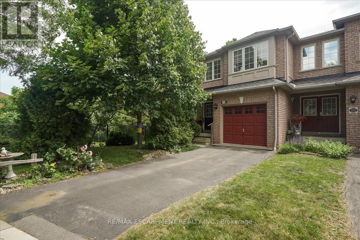 Townhouse at 5224 THORNBURN DRIVE, Burlington (Uptown)