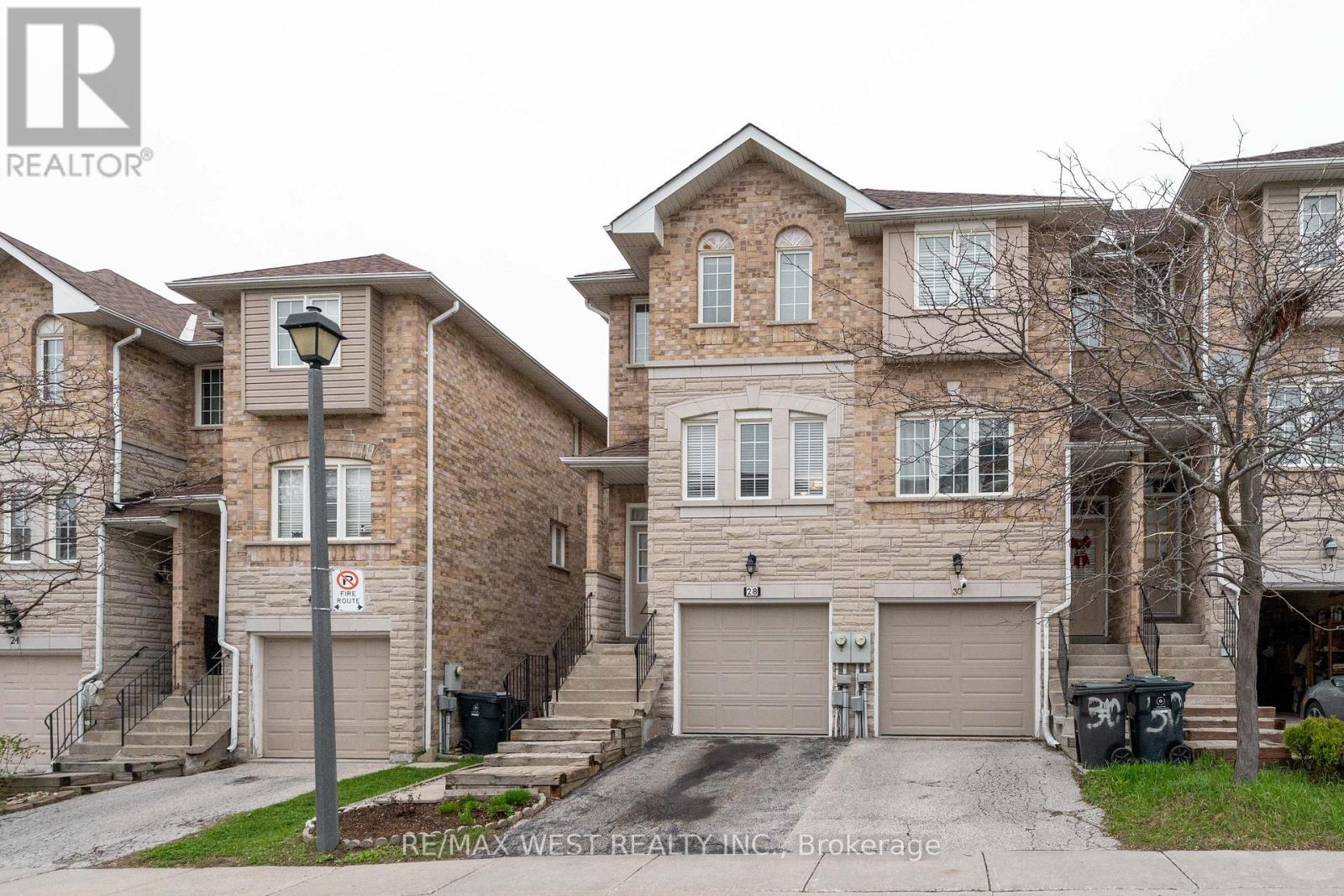 Townhouse at 28 SHINING STAR CRESCENT, Toronto (Mount Dennis)