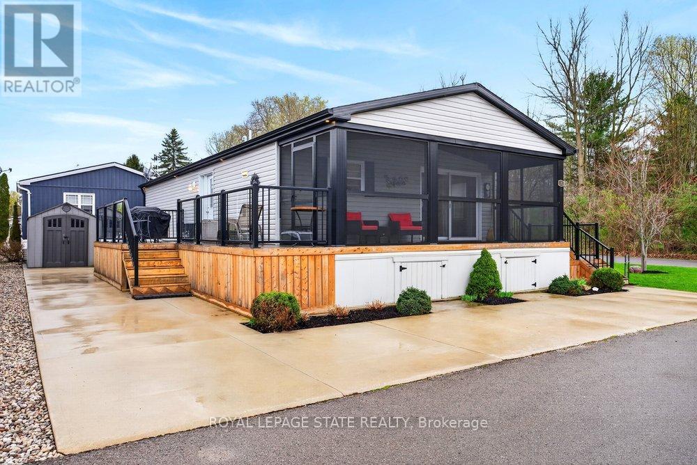 Detached at 2 OAK - 4449 MILBUROUGH LINE, Burlington