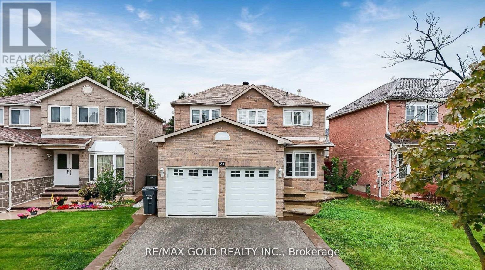 Detached at 71 RAVENSWOOD DRIVE, Brampton (Fletcher's Creek South)