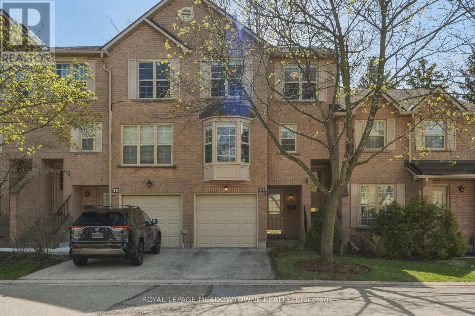 Townhouse at 37 - 2272 MOWAT AVENUE, Oakville (RO River Oaks)