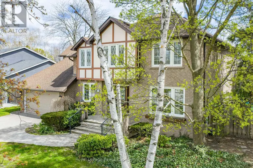 Detached at 2082 MISSISSAUGA ROAD, Mississauga (Sheridan)