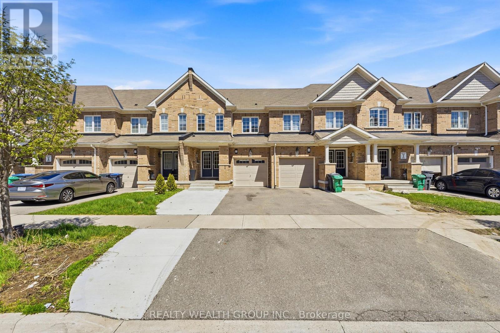 Townhouse at 112 GOLDEN SPRINGS DRIVE, Brampton (Northwest Brampton)