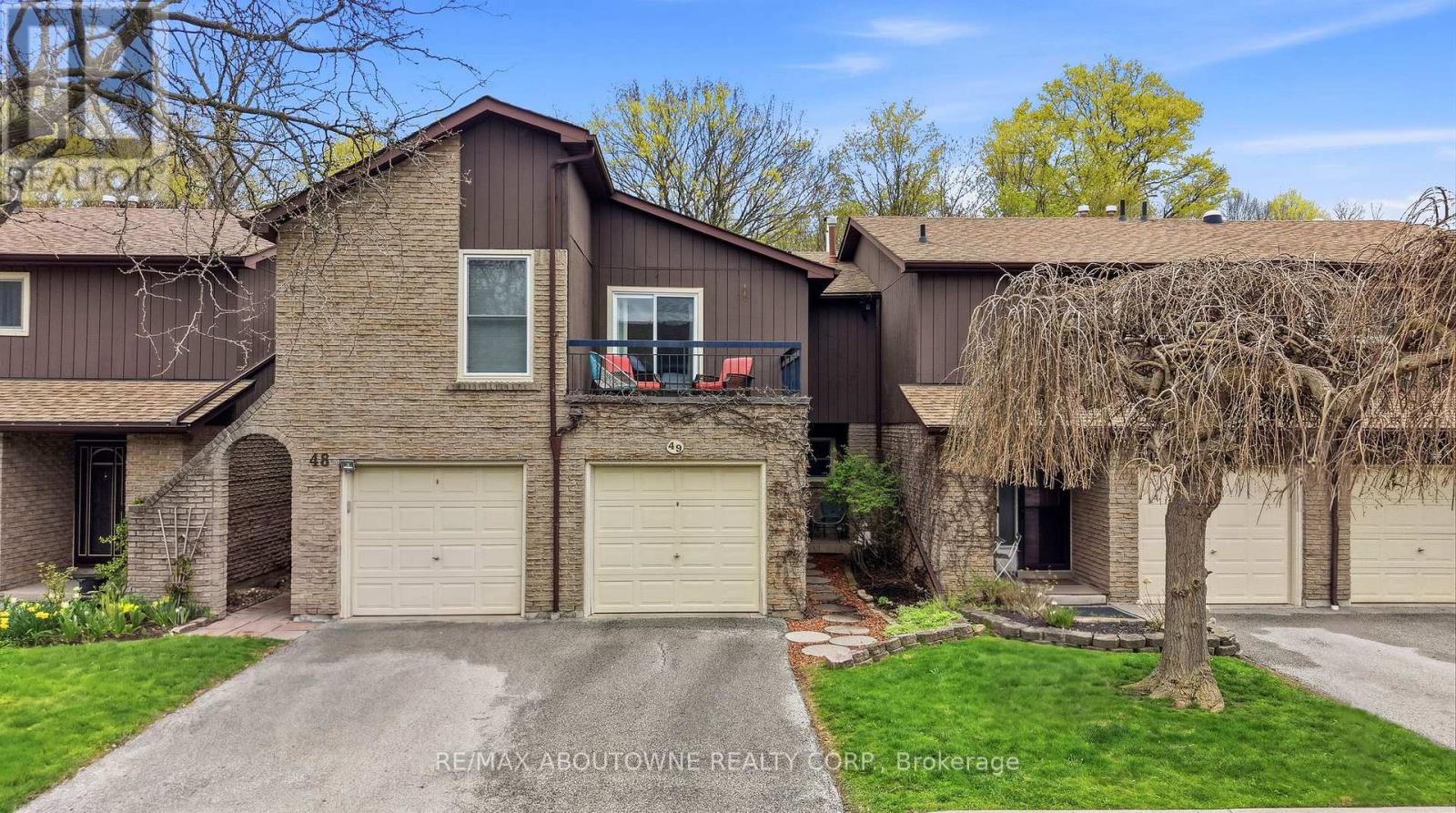 Townhouse at 49 - 2301 CAVENDISH DRIVE, Burlington (Brant Hills)