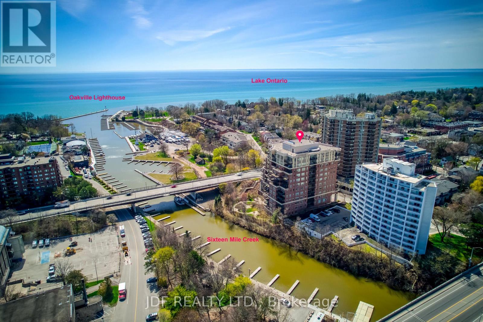 Apartment at 402 - 111 FORSYTHE STREET, Oakville