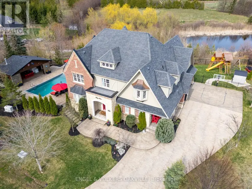 Detached at 33 BARRACLOUGH BOULEVARD, Halton Hills