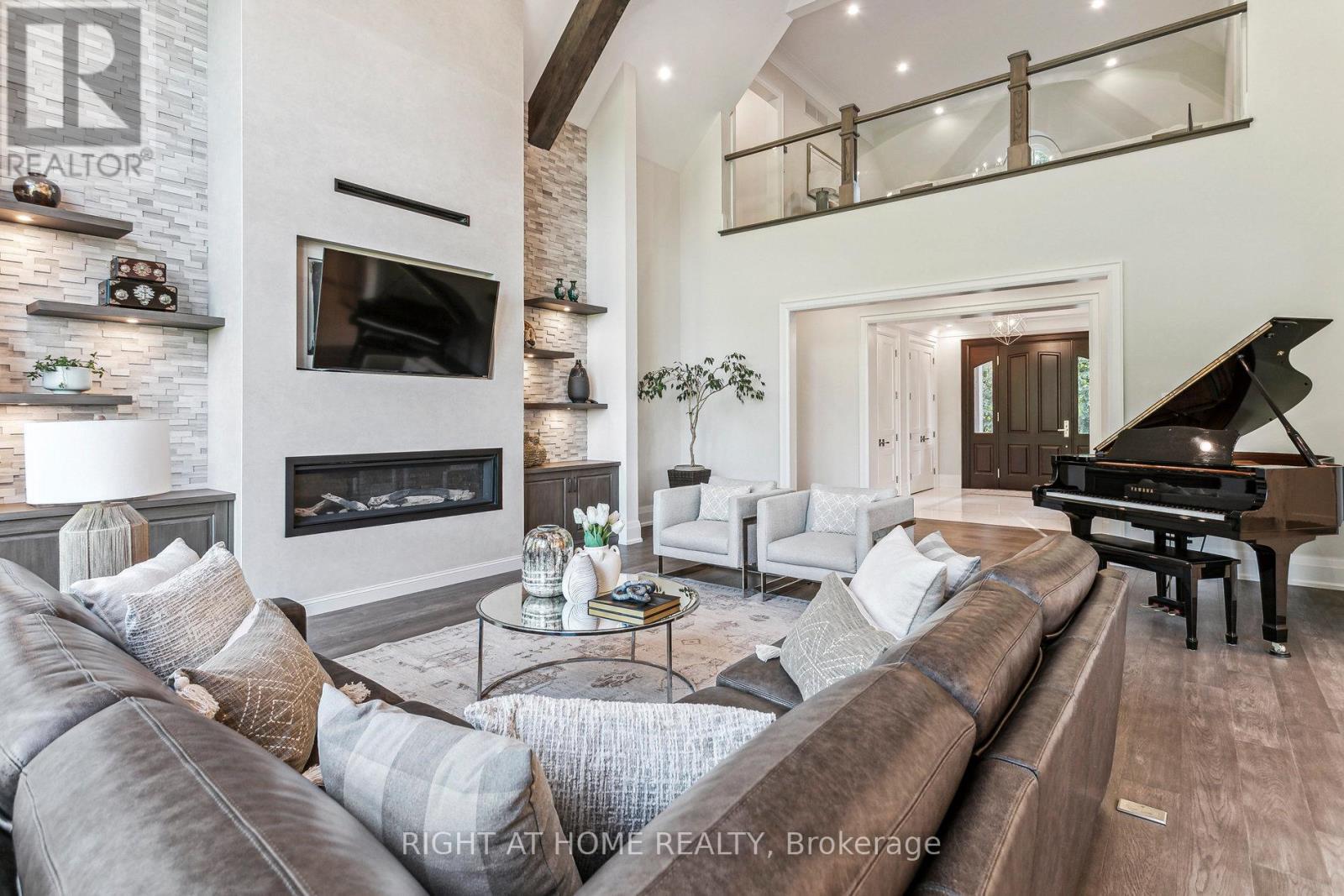 Detached at 2606 HARVESTMOON LANE, Burlington