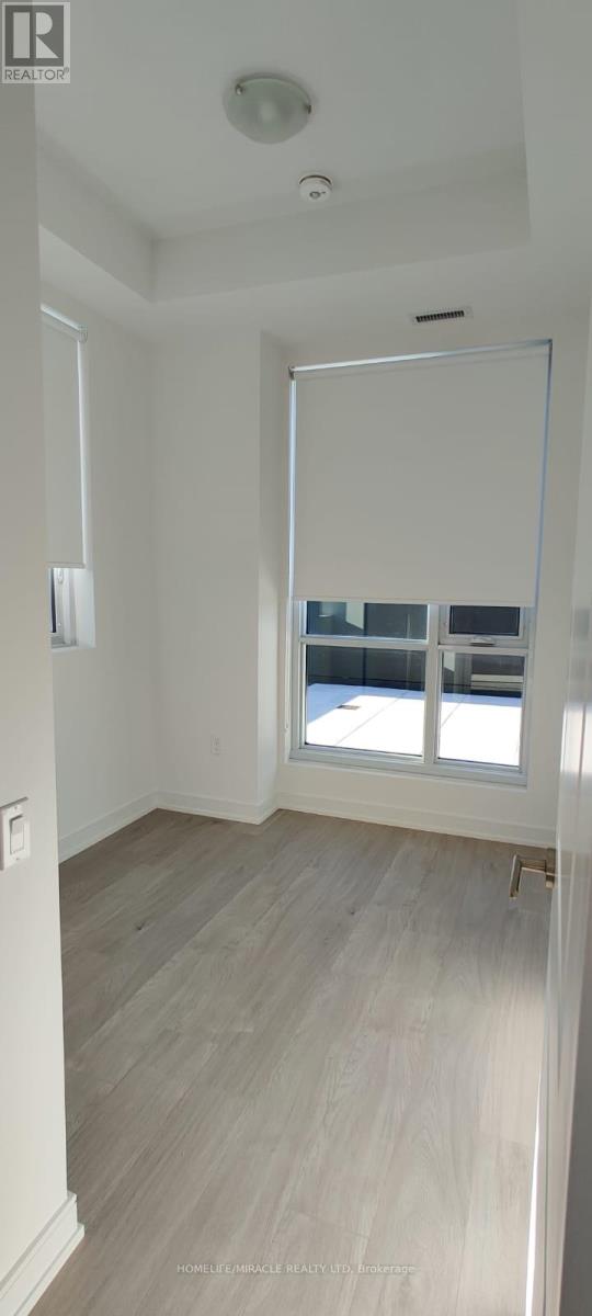Apartment at PH06 - 8 NAHANI WAY, Mississauga
