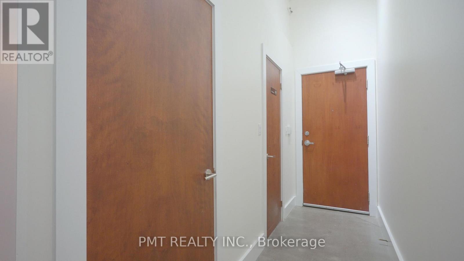 Apartment at 302 - 550 HOPEWELL AVENUE, Toronto