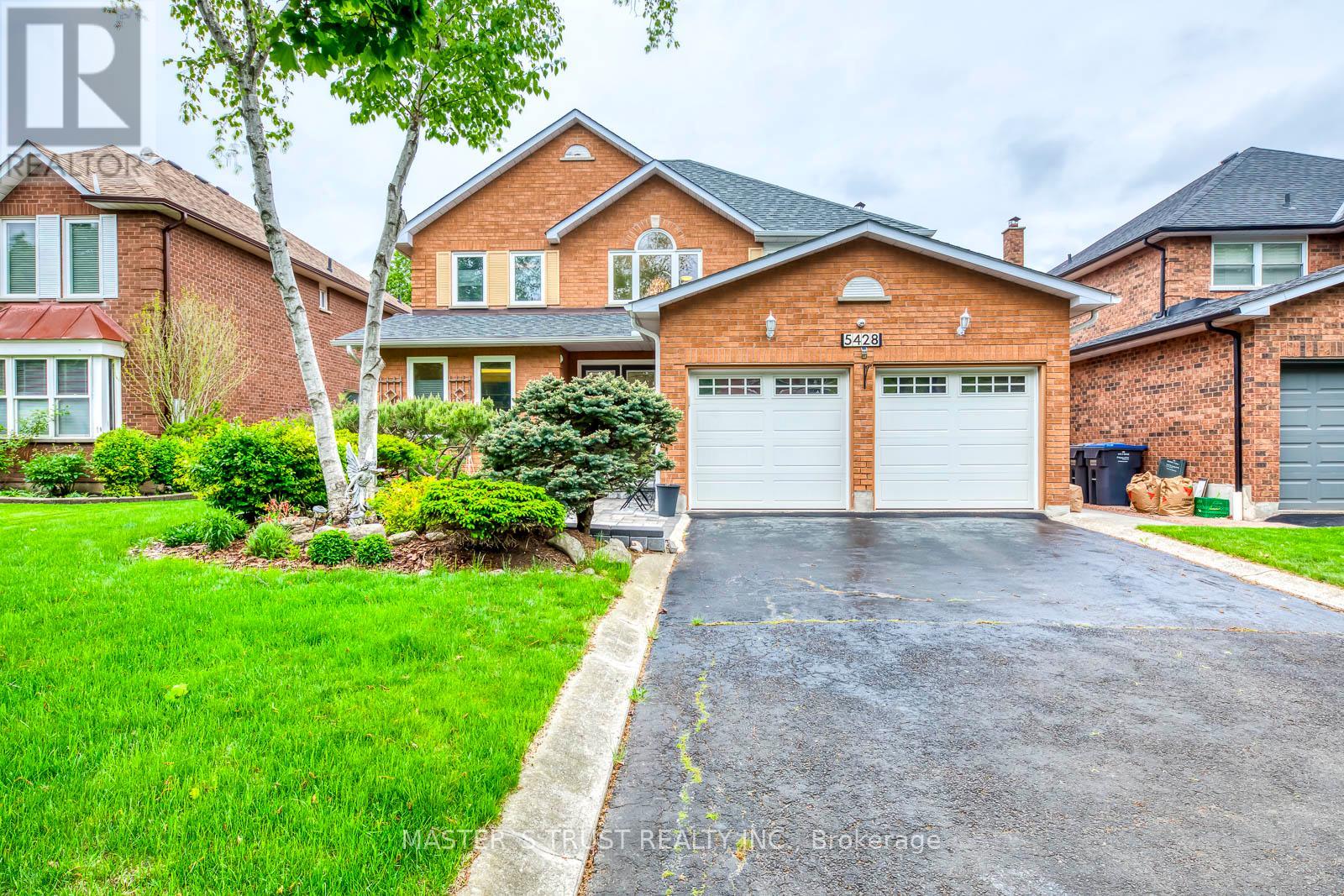 Detached at 5428 EDENCROFT CRESCENT, Mississauga (East Credit)