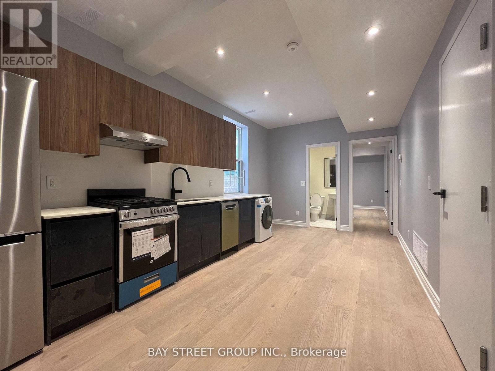 Multiplex at 203 - 2386 LAKE SHORE BOULEVARD W, Toronto (Mimico)