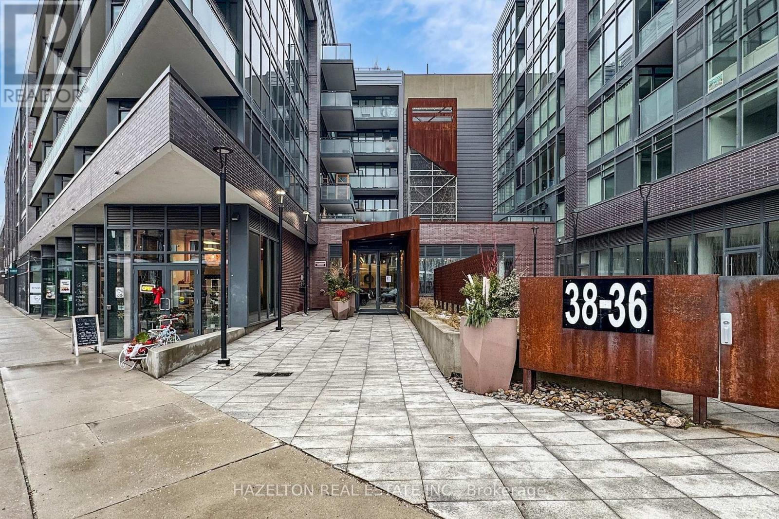 Apartment at 421 - 38 HOWARD PARK AVENUE, Toronto (Roncesvalles)