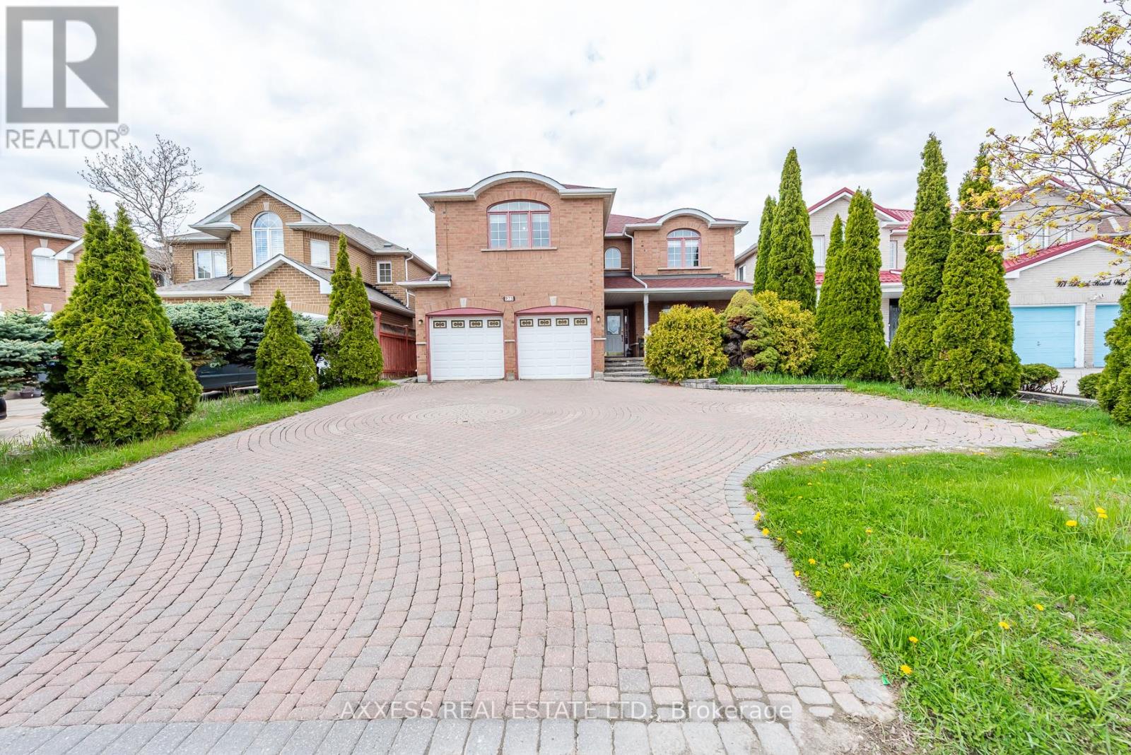 Detached at 975 BRISTOL ROAD W, Mississauga (East Credit)