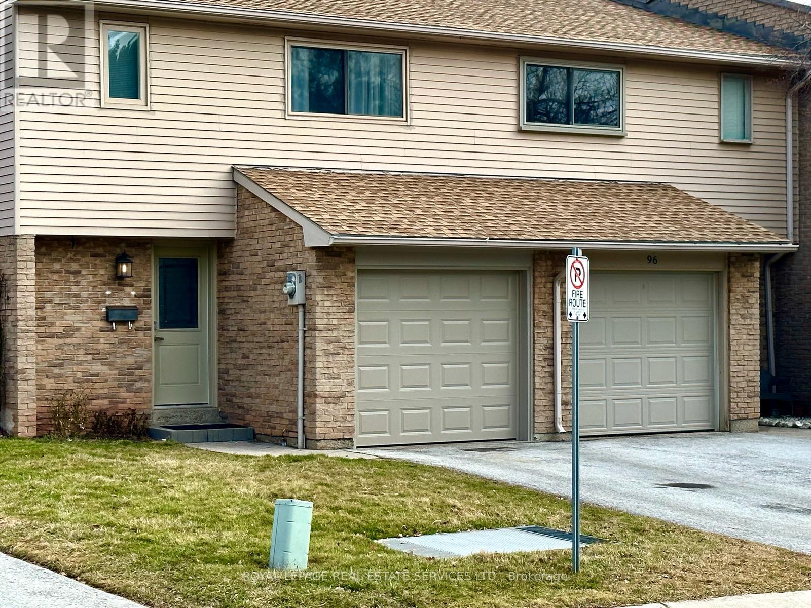 Townhouse at 97 - 1542 LANCASTER DRIVE, Oakville (FA Falgarwood)