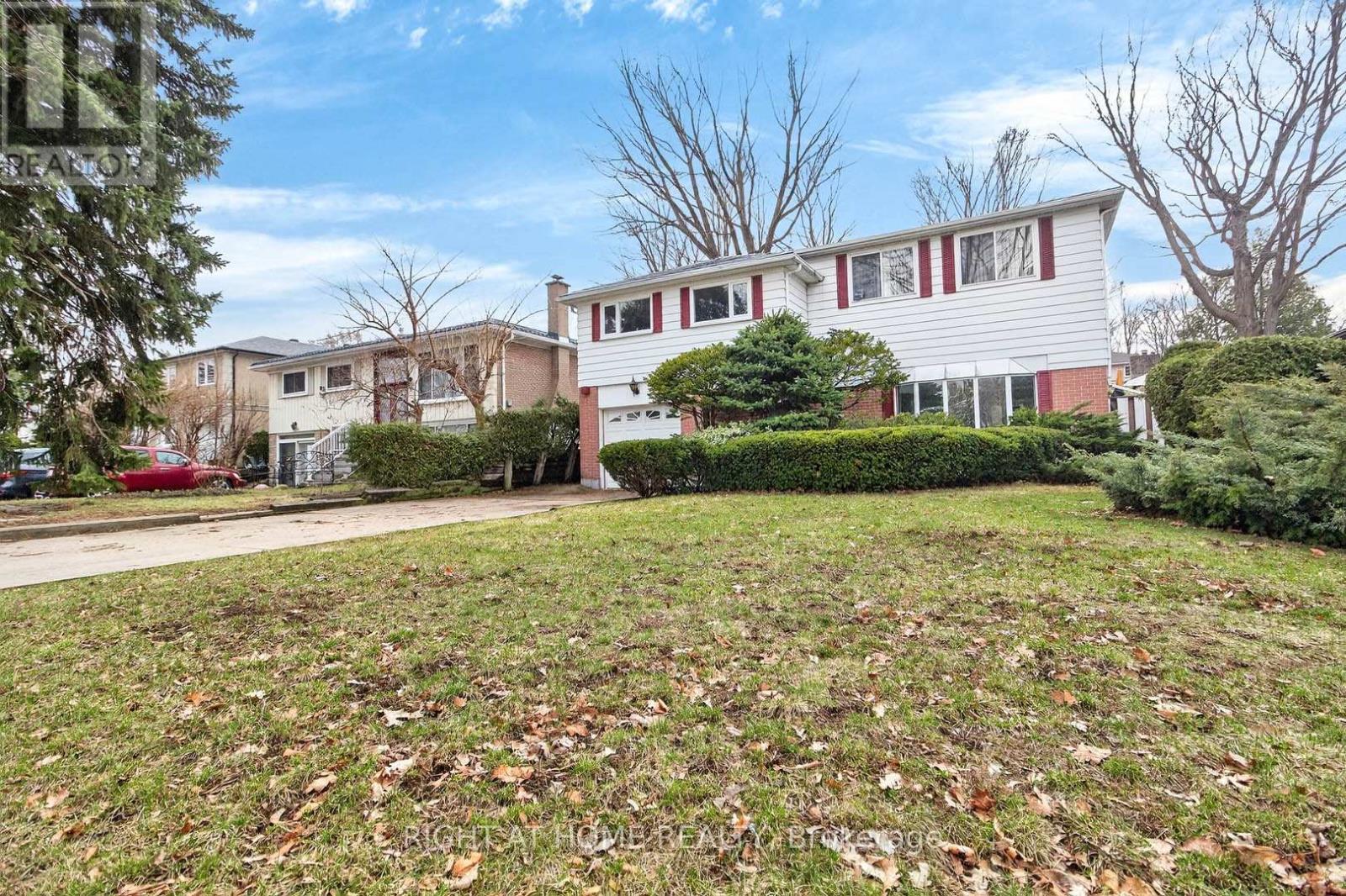 Detached at 3626 FIELDGATE DRIVE, Mississauga (Applewood)