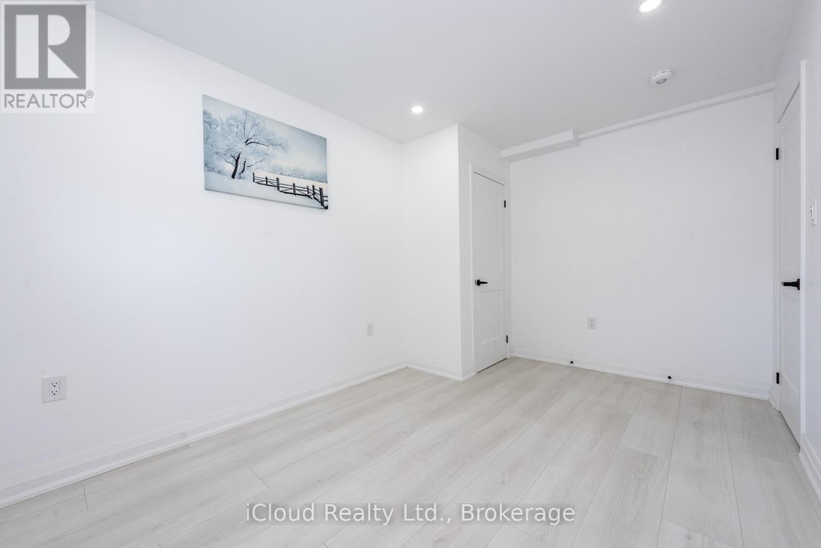 Detached at 105 AVONDALE BOULEVARD, Brampton