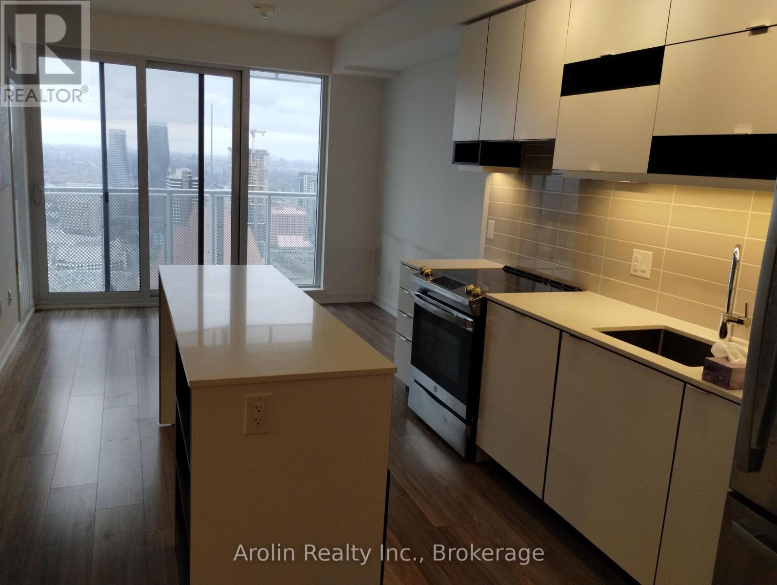 Apartment at 4005 - 4065 CONFEDERATION PARKWAY, Mississauga