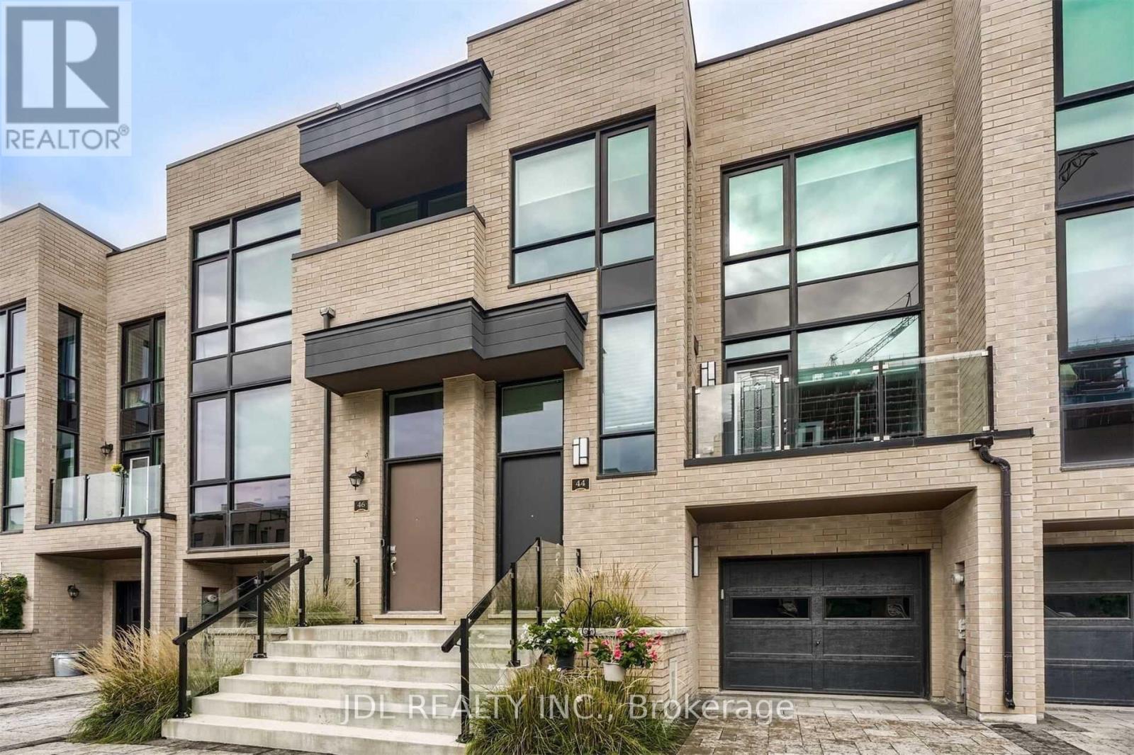 Townhouse at 44 PONY FARM DRIVE, Toronto (Willowridge-Martingrove-Richview)