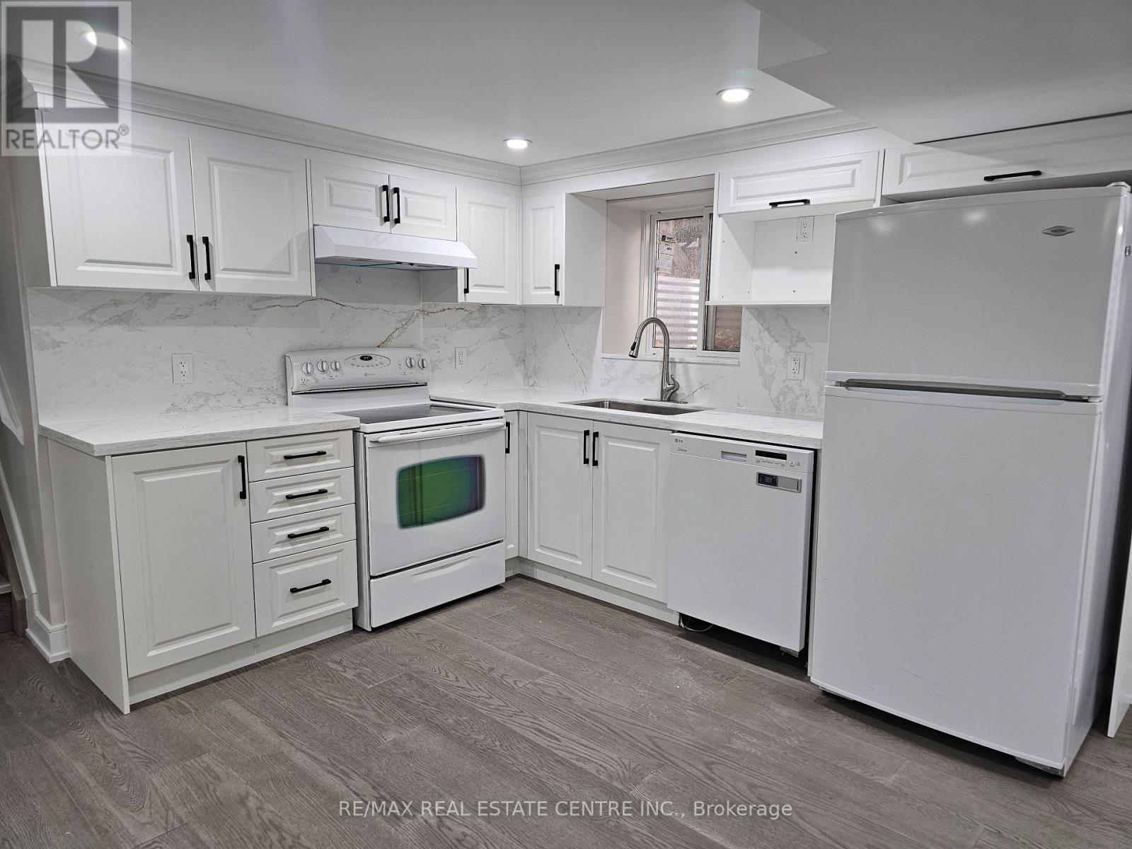 Detached at LOWER - 145 MOUNTAINVIEW ROAD S, Halton Hills (Georgetown)