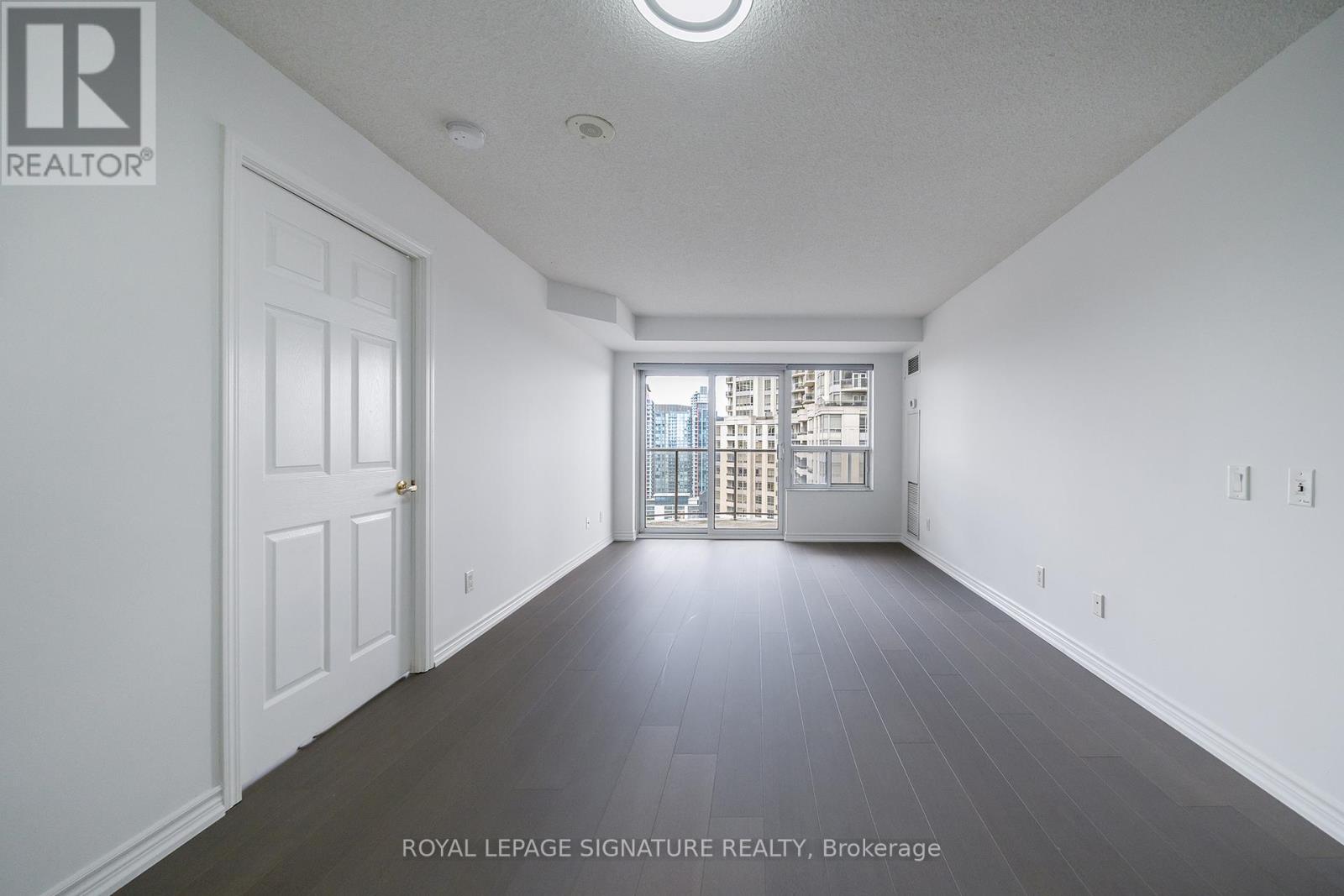 Apartment at 2321 - 25 KINGSBRIDGE GARDEN CIRCLE, Mississauga (Hurontario)