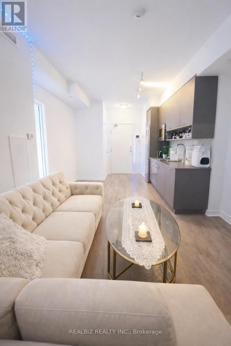 Apartment at 318 - 3005 PINE GLEN DRIVE, Oakville (WM Westmount)