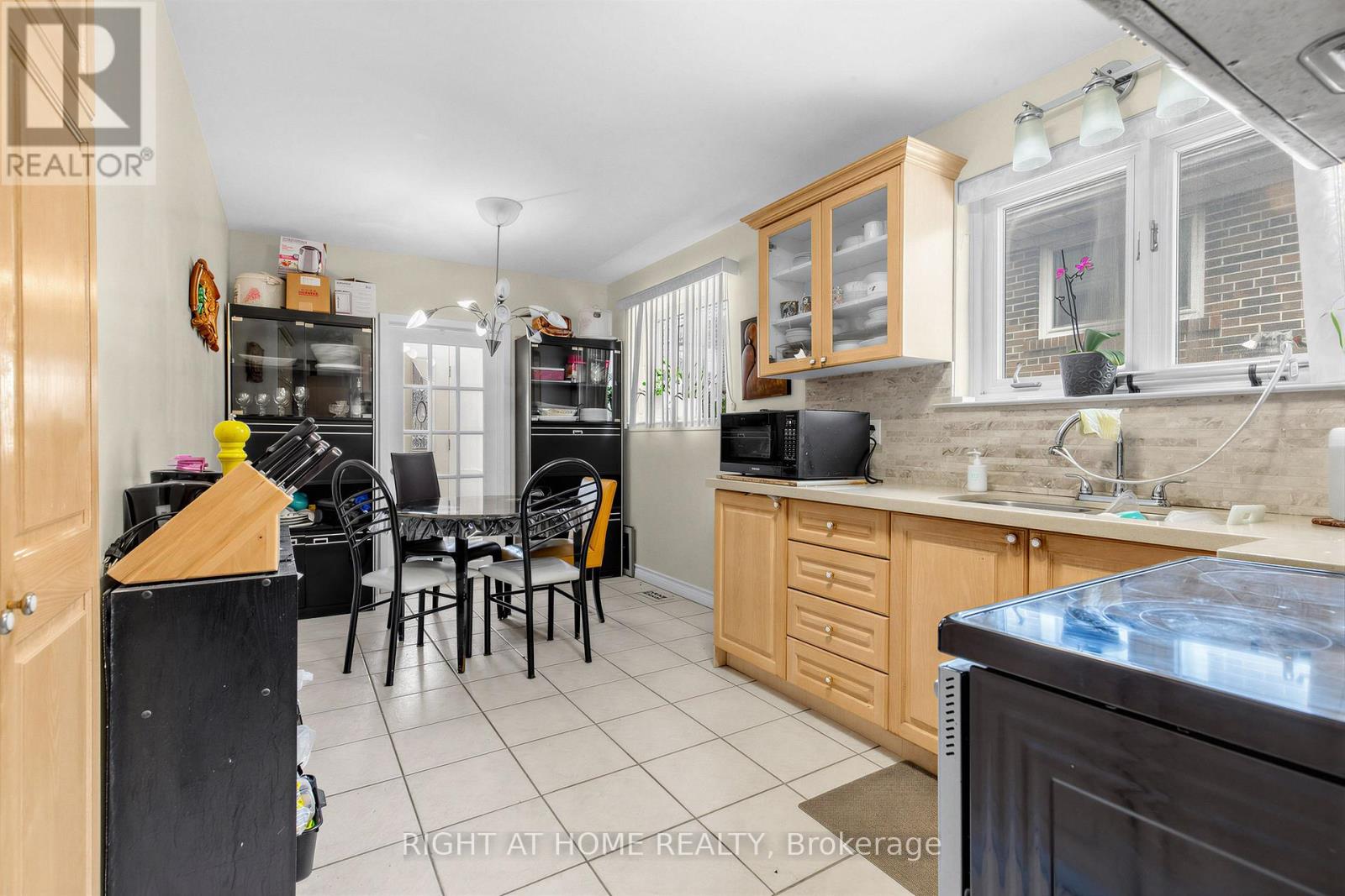 Semi-Detached/Link at 5 THWAITE AVENUE, Toronto