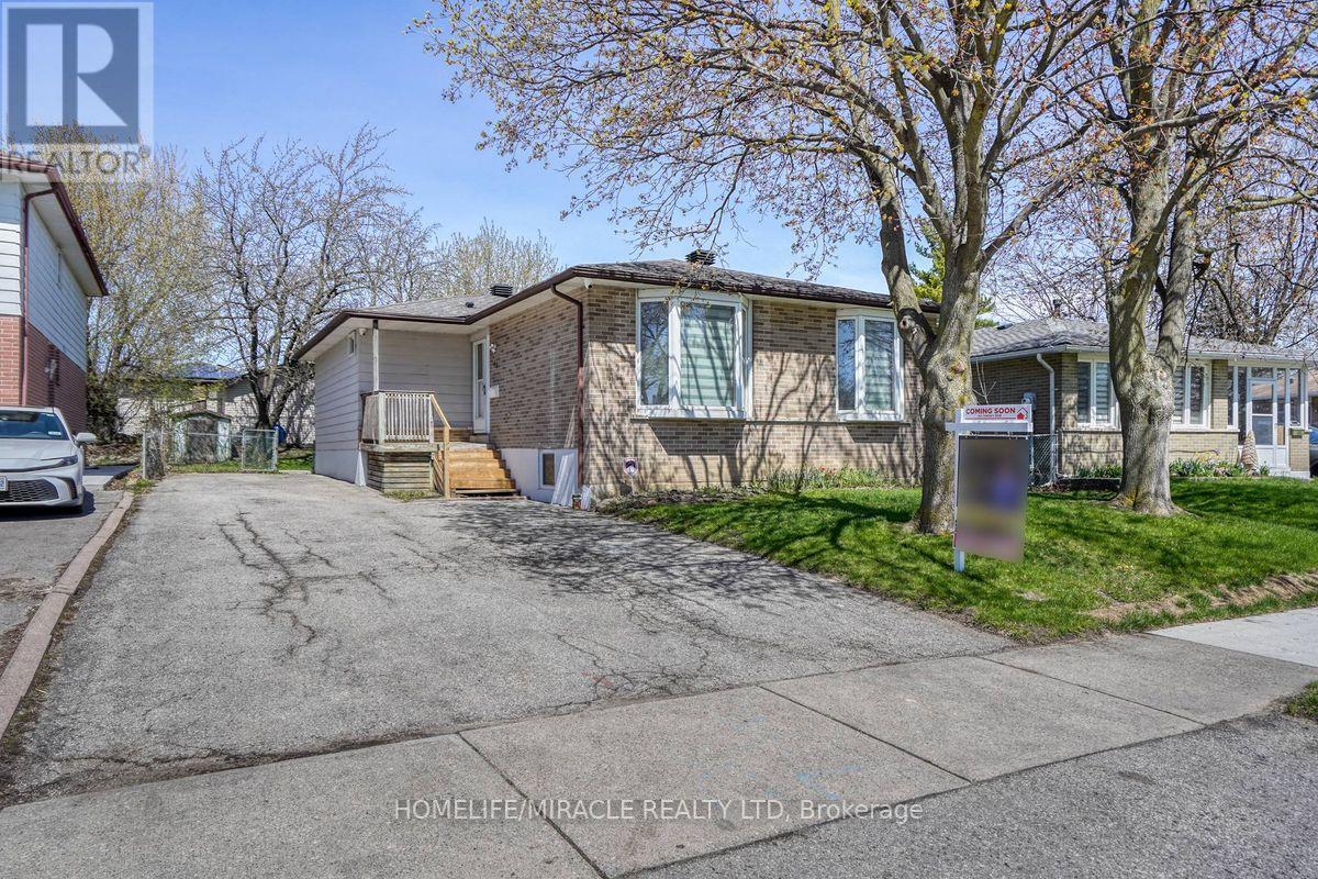 Detached at 40 REIGATE AVENUE, Brampton (Madoc)