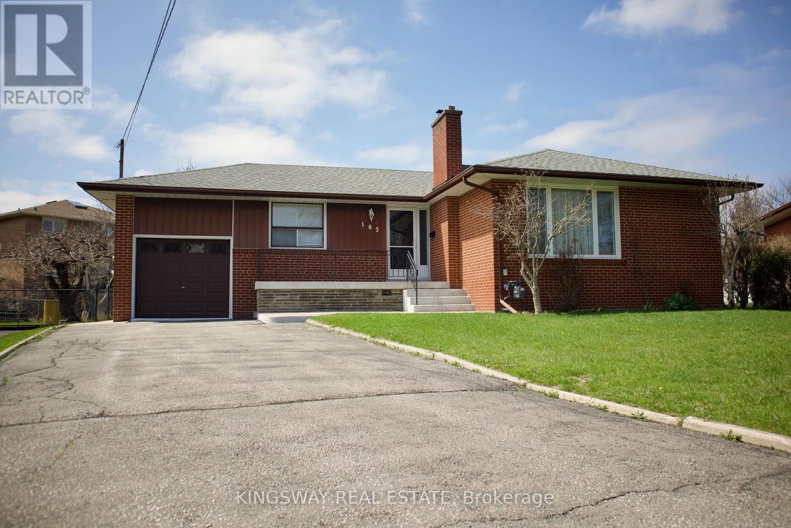 Detached at 163 FLORADALE DRIVE, Mississauga (Cooksville)
