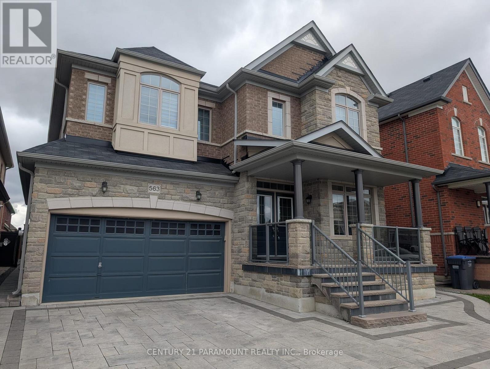 Detached at 563 DOUGALL AVENUE E, Caledon