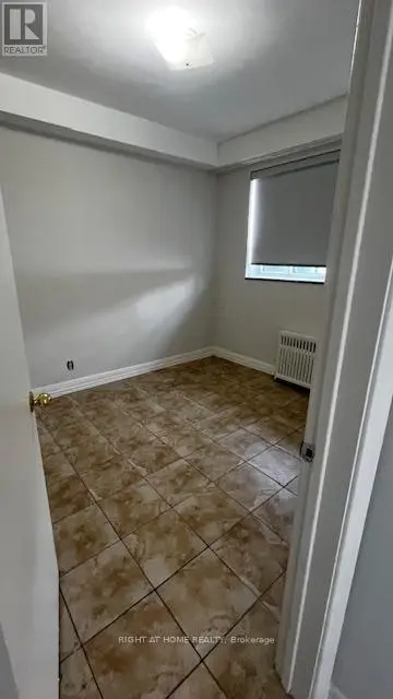 Apartment at 1 - 1 WANDLE AVENUE, Toronto