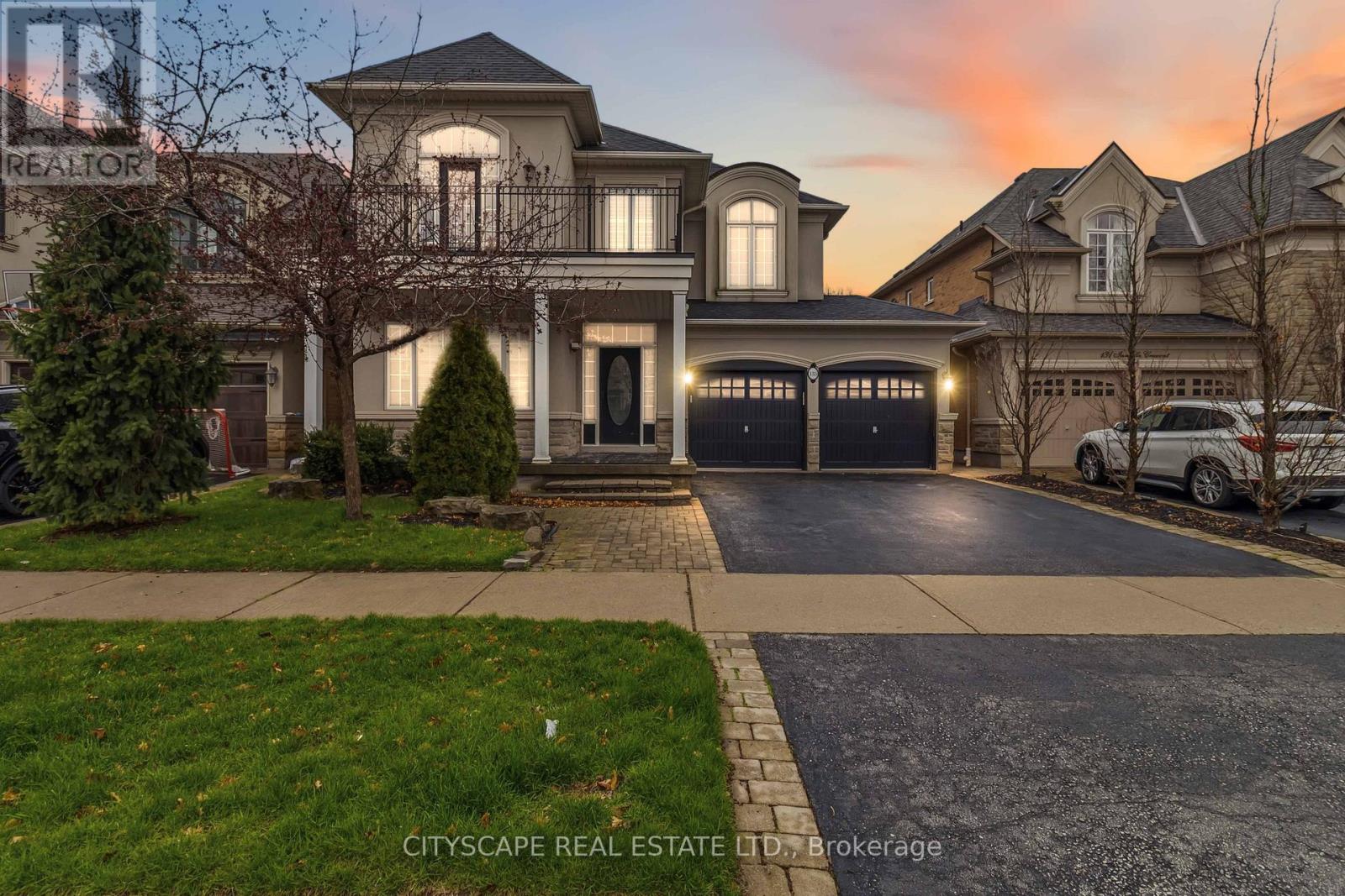Detached at 135 INNVILLE CRESCENT, Oakville (BR Bronte)