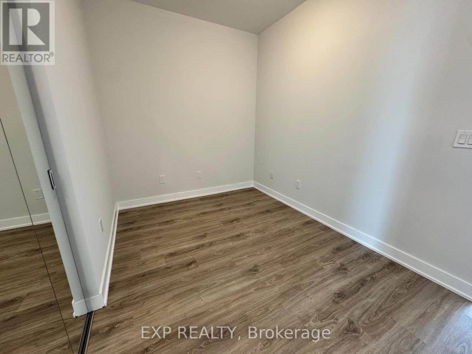 Apartment at 2205 - 430 SQUARE ONE DRIVE, Mississauga (City Centre)