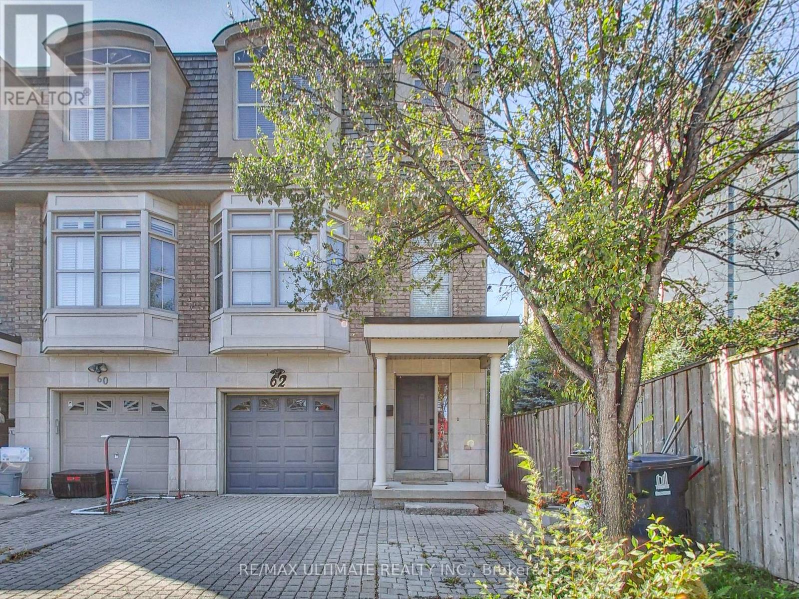 Semi-Detached/Link at UPPER - 62 MONCLOVA ROAD, Toronto (Downsview-Roding-CFB)