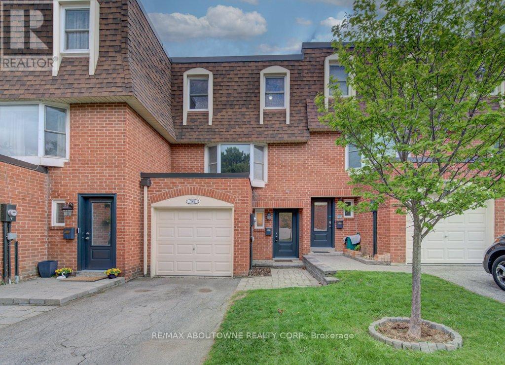 Townhouse at 16 - 30 HESLOP ROAD, Milton (OM Old Milton)
