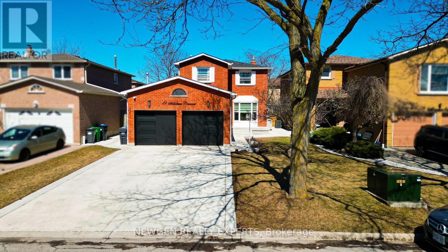 Detached at 19 STILLWATER CRESCENT, Brampton (Brampton West)