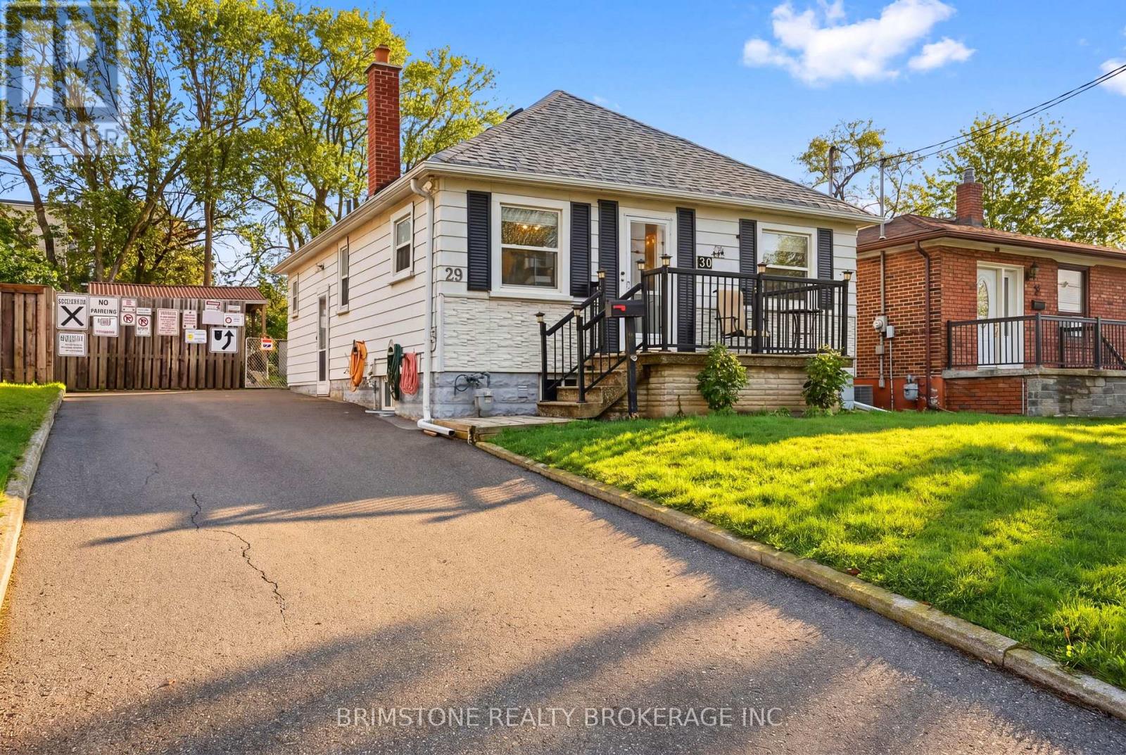 Detached at 29 RIDGE ROAD, Toronto