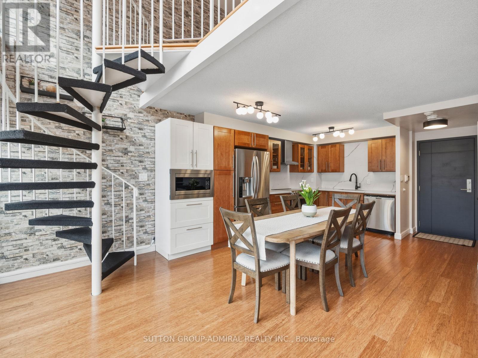 Apartment at 723 - 2267 LAKE SHORE BOULEVARD W, Toronto (Mimico)
