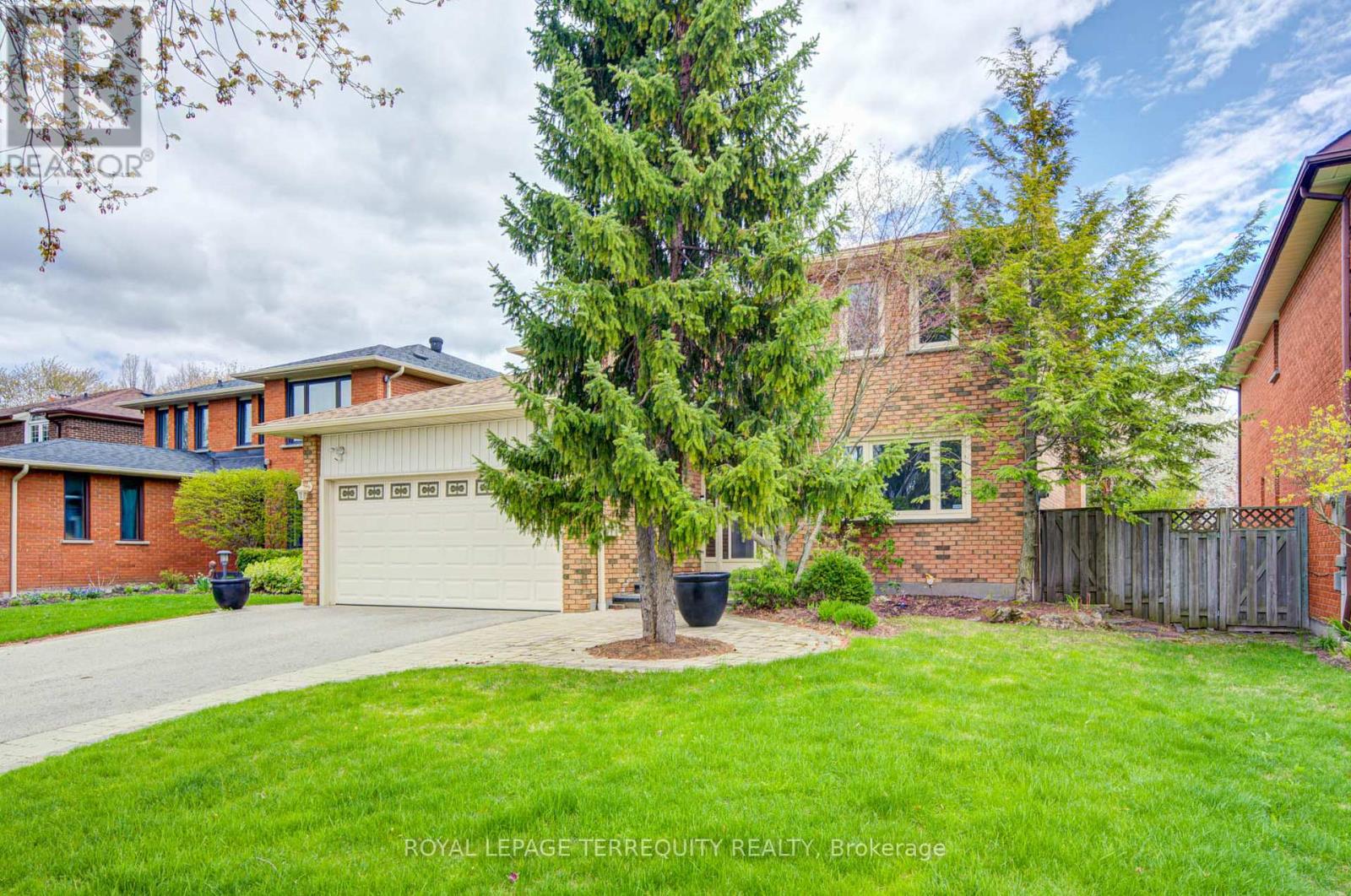 Detached at 1656 CARRINGTON ROAD, Mississauga (East Credit)