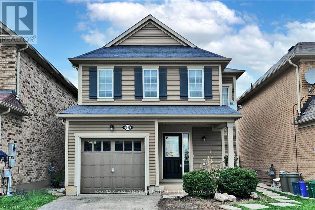 Detached at MAIN & UPPER - 1005 FARMSTEAD DRIVE, Milton (WI Willmott)