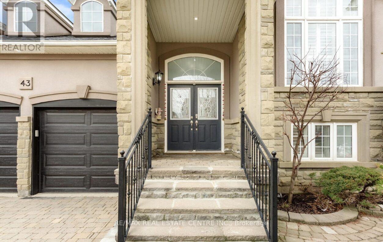 Detached at 43 DONHERB CRESCENT, Caledon