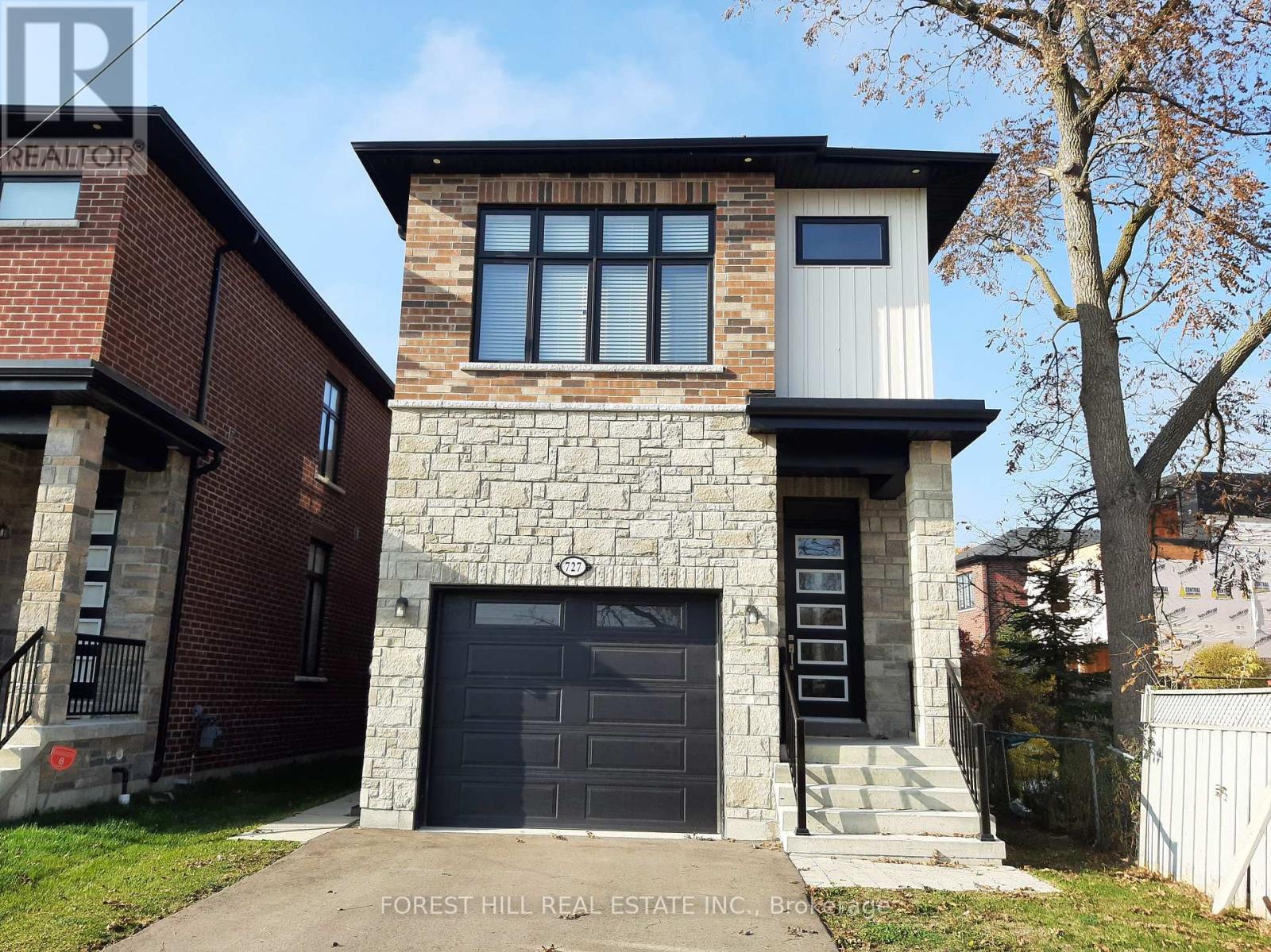 Detached at 727 EBONY AVENUE, Mississauga (Lakeview)