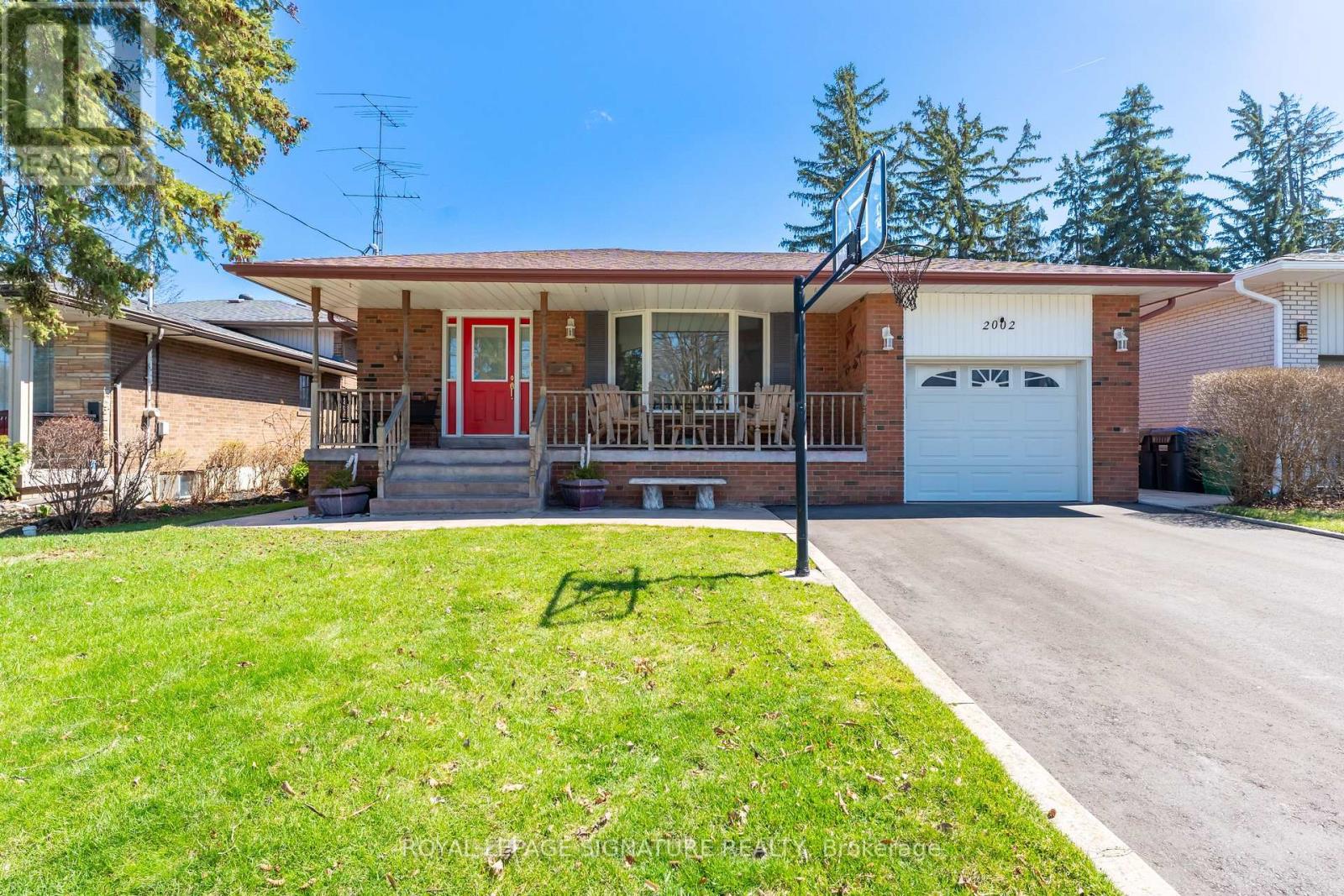 Detached at 2002 INGLEDALE ROAD, Mississauga (Clarkson)