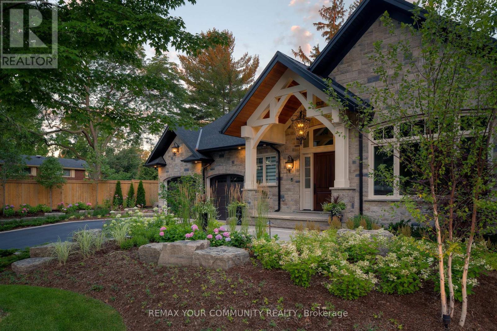 Detached at 1551 WARLAND ROAD, Oakville (SW Southwest)