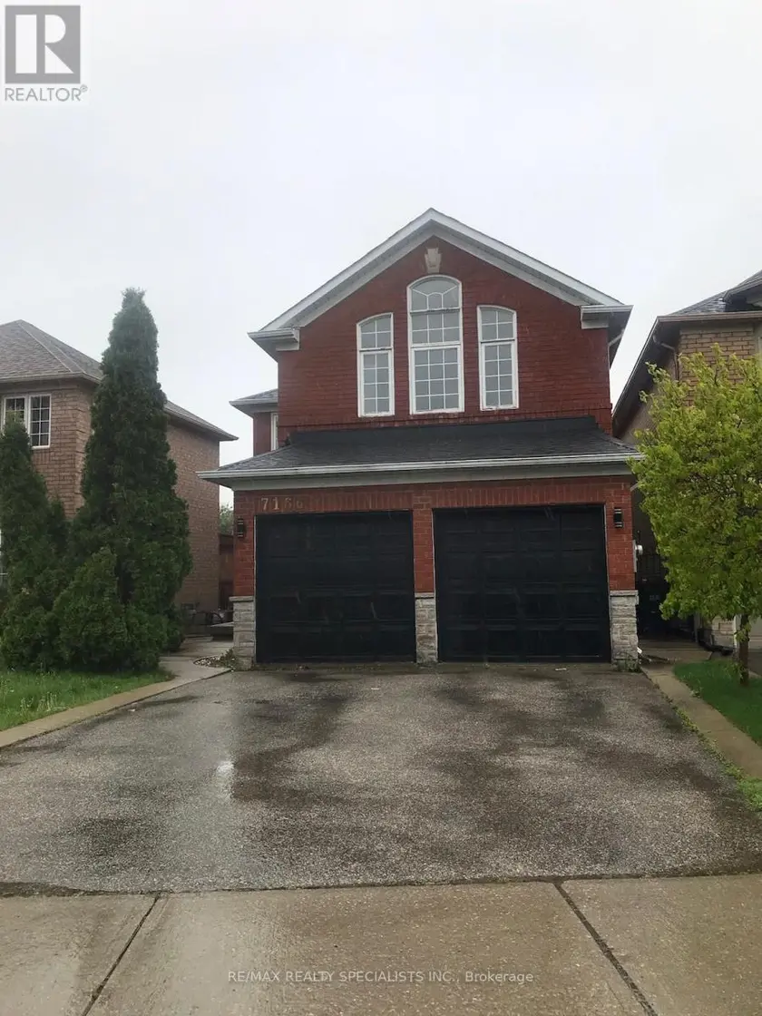 Detached at 7166 BLACK WALNUT TRAIL, Mississauga